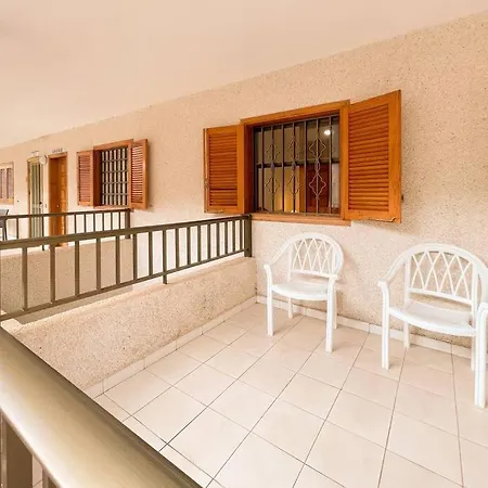 Apartamento Calle Tamara 2-9 *